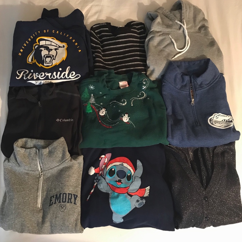 SWEATSHIRTS & SWEATERS